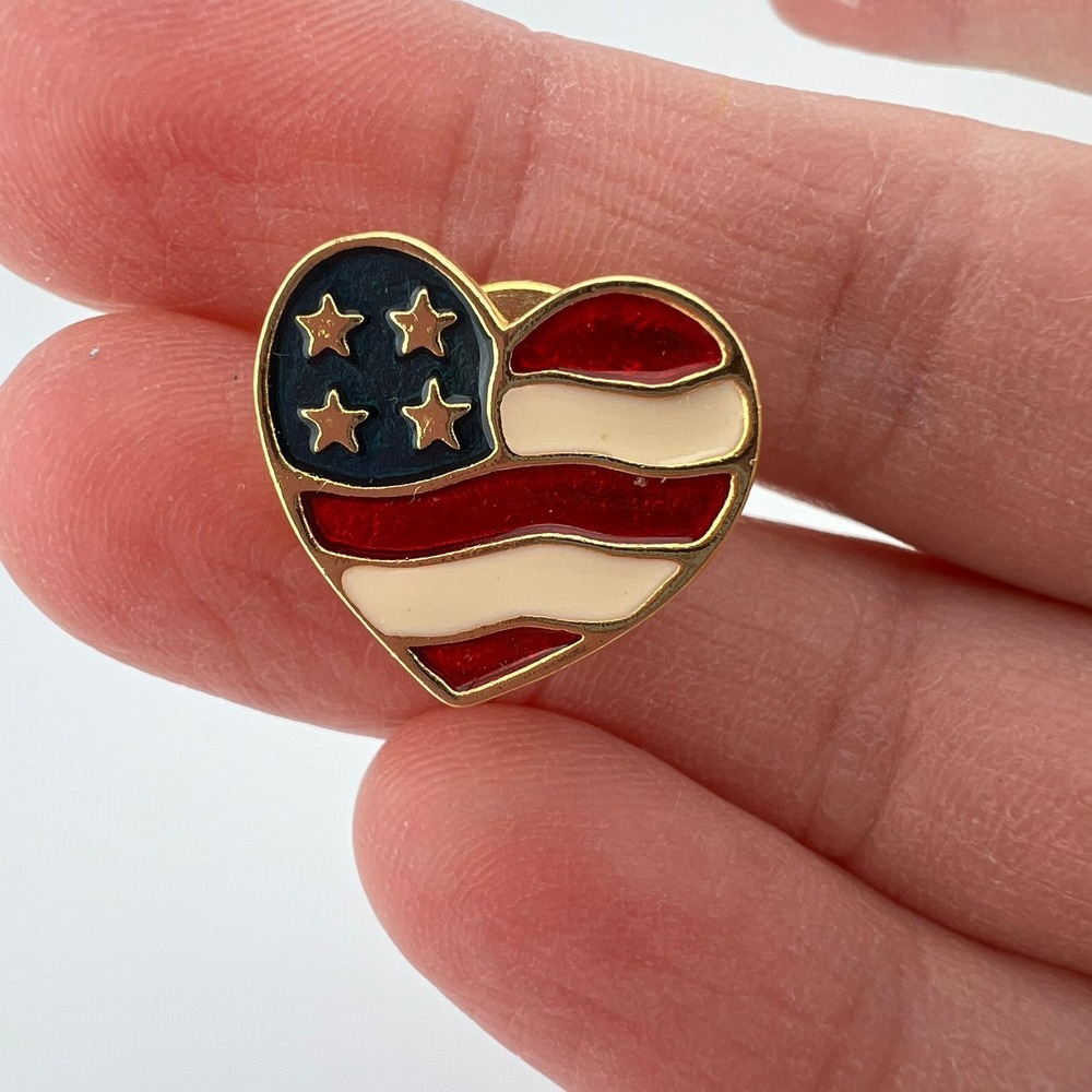 Vintage Avon American Flag Heart Lapel Pin Gold Tone USA 4th Of July America